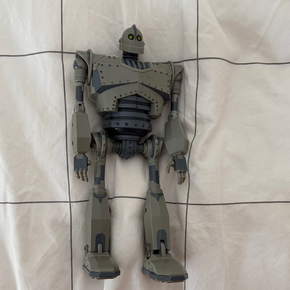 Original Iron Giant Gray Robot Action Figure - No Box
